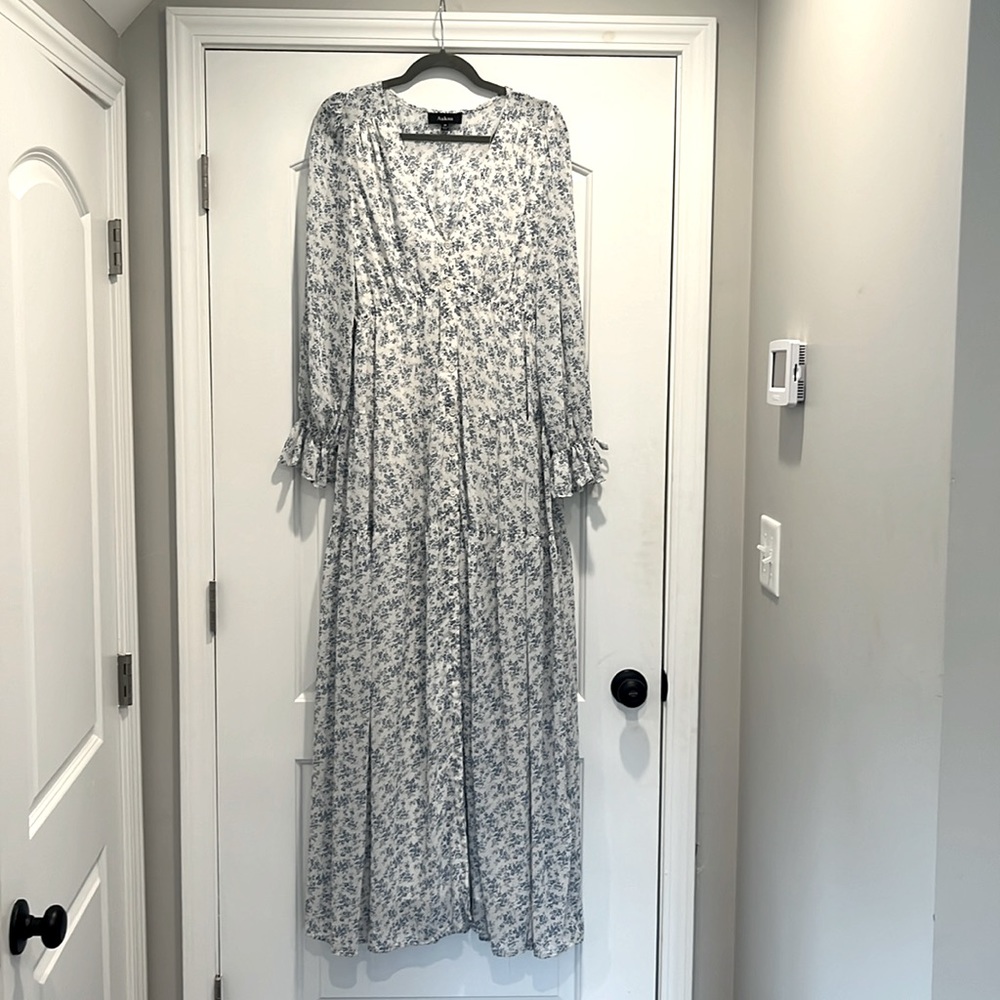 Aakaa Afternoon Calm light blue floral print maxi dress